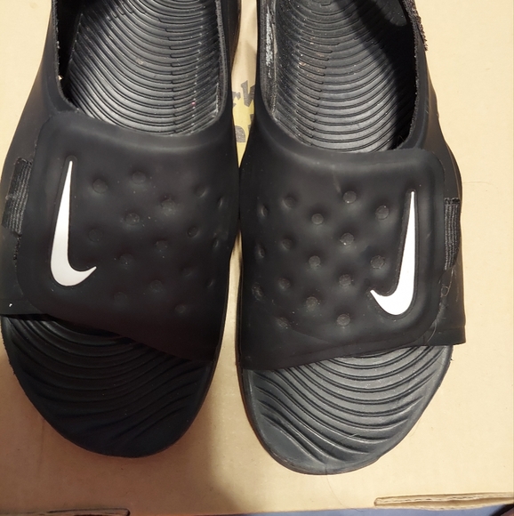 Nike Boys Sandals Size 13C - Picture 1 of 2
